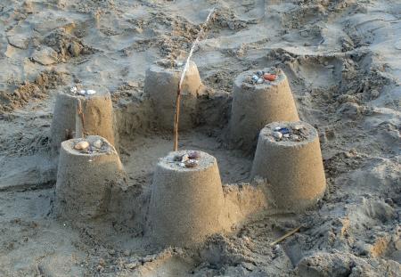Petit château de sable, les enfants le retrouveront demain... 